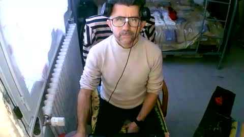 lokoum39 online show from November 2025 03:22:02 PM