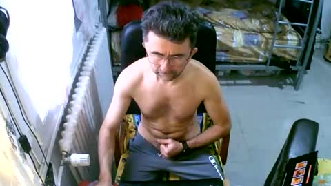 lokoum39 online show from December 2025 10:35:02 AM