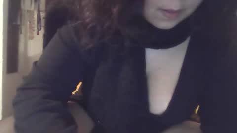 lola93939 online show from November 2025 02:28:02 PM