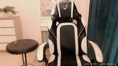  Lola  online show from February 2025 07:51:02 AM