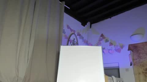 Snapshot of lola_belgium chatting on February 2025 08:47:02 PM lola_belgium online show from February 2025 08:47:02 PM