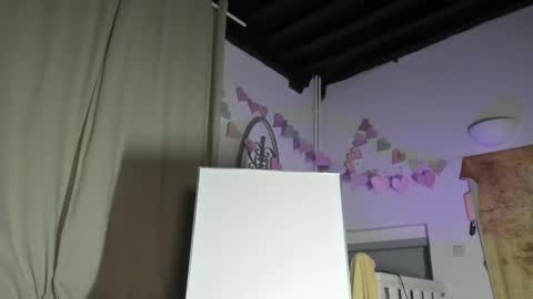 Snapshot of lola_belgium chatting on March 2025 06:48:01 PM lola_belgium online show from March 2025 06:48:01 PM