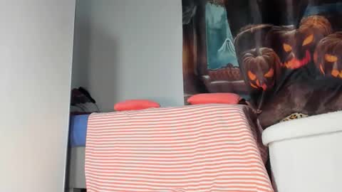 Snapshot of lola_belgium chatting on October 2025 06:13:02 AM lola_belgium online show from October 2025 06:13:02 AM