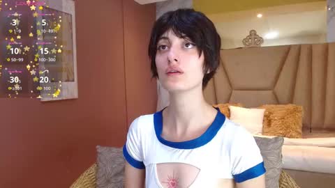 Snapshot of lola_creamy chatting on September 2025 01:38:02 PM Lola online show from September 2025 01:38:02 PM