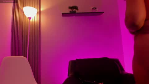 marxi love online show from June 2026 01:13:01 PM