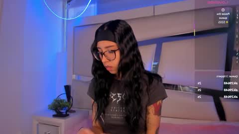 Snapshot of lola_js chatting on December 2025 09:54:02 PM lola_js online show from December 2025 09:54:02 PM