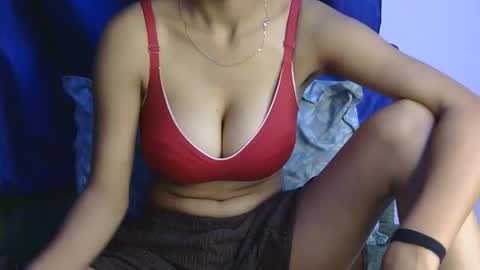 Snapshot of lolaa_darling chatting on May 2026 11:04:01 AM lolaa online show from May 2026 11:04:01 AM