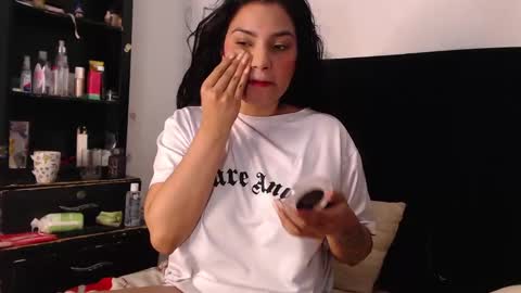 lolaa_staars online show from December 2024 05:32:01 PM