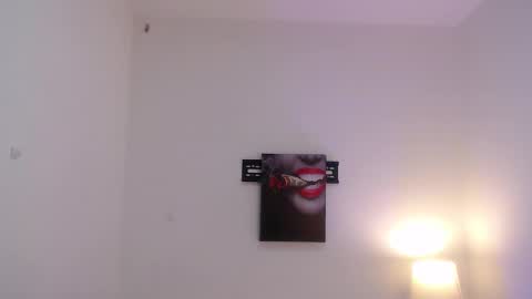 lolaandcamille online show from November 2025 06:57:01 PM