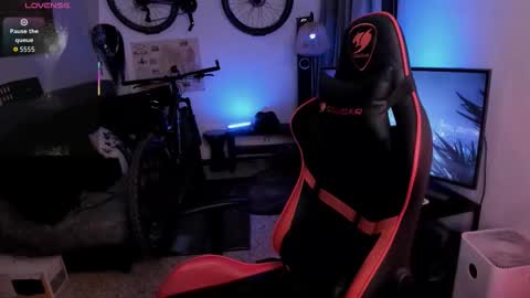 lolaasmith_21 online show from February 2026 10:35:01 PM