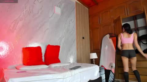 LolaBby1 online show from April 2026 08:24:02 PM