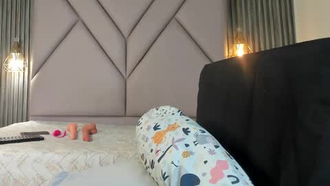 Snapshot of lolabunnysc chatting on April 2026 12:22:01 PM lolabunnysc online show from April 2026 12:22:01 PM