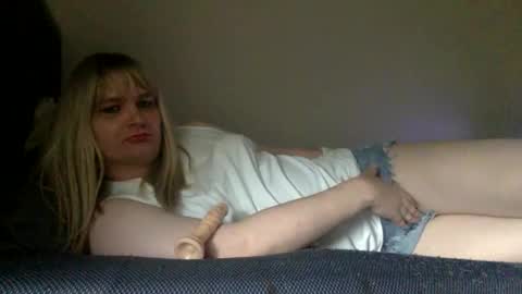 Snapshot of lolaherehi chatting on May 2026 10:07:01 PM LolaJackson online show from May 2026 10:07:01 PM