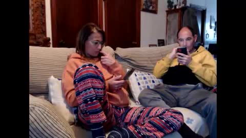 Snapshot of lolahueso chatting on January 2025 04:52:02 PM LOLA HUESO y ERIC online show from January 2025 04:52:02 PM