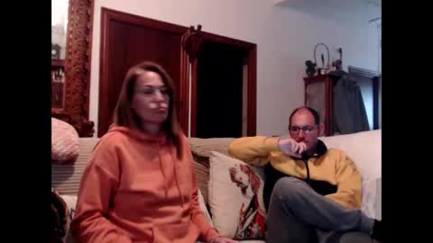 Snapshot of lolahueso chatting on January 2025 04:24:01 PM LOLA HUESO y ERIC online show from January 2025 04:24:01 PM