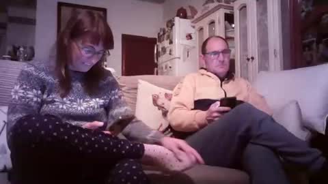 Snapshot of lolahueso chatting on March 2025 07:43:02 PM LOLA HUESO y ERIC online show from March 2025 07:43:02 PM