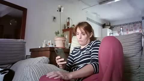 Snapshot of lolahueso chatting on September 2025 08:51:02 AM LOLA HUESO y ERIC online show from September 2025 08:51:02 AM