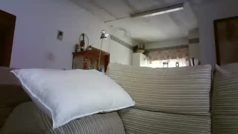 Snapshot of lolahueso chatting on December 2025 10:20:01 AM LOLA HUESO y ERIC online show from December 2025 10:20:01 AM