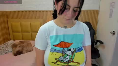Snapshot of lolamaxi chatting on June 2026 04:04:02 AM LOLA online show from June 2026 04:04:02 AM