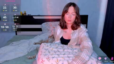 Snapshot of lolamedisson chatting on April 2026 05:45:02 AM Lola online show from April 2026 05:45:02 AM