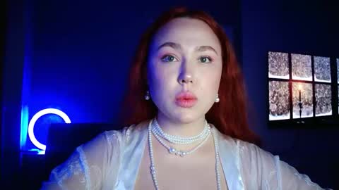 Snapshot of lolamint_ chatting on November 2025 12:29:02 PM Lola online show from November 2025 12:29:02 PM