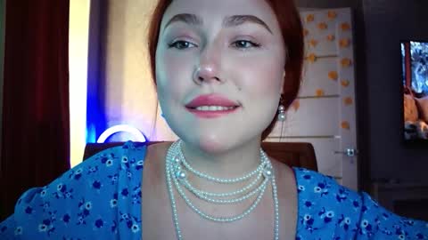 Snapshot of lolamint_ chatting on November 2025 11:43:02 AM Lola online show from November 2025 11:43:02 AM