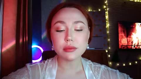 Snapshot of lolamint_ chatting on December 2025 01:31:02 PM Lola online show from December 2025 01:31:02 PM