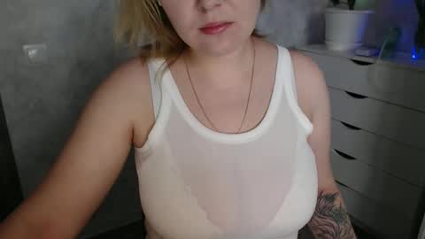 Snapshot of lolamyr chatting on April 2026 05:38:01 AM kiss online show from April 2026 05:38:01 AM