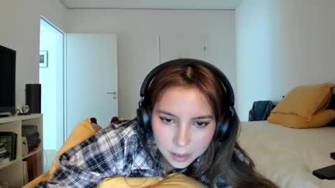 Lola doll online show from April 2026 03:06:01 PM