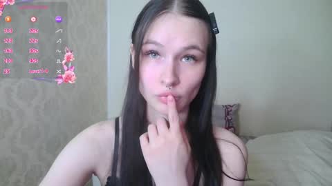Snapshot of lolavibe6 chatting on May 2026 07:33:01 PM Lola online show from May 2026 07:33:01 PM