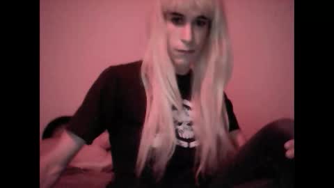 Lola online show from December 2025 02:06:02 AM