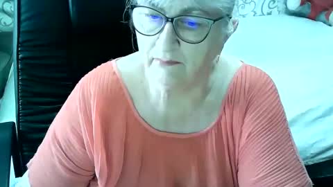 LolkaAlyss online show from February 2025 10:34:01 AM