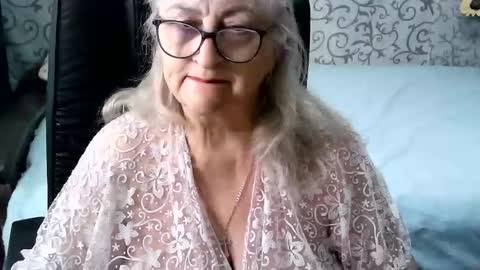 LolkaAlyss online show from September 2025 06:46:01 AM