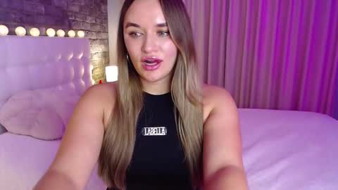 Victoria online show from November 2025 05:44:01 PM