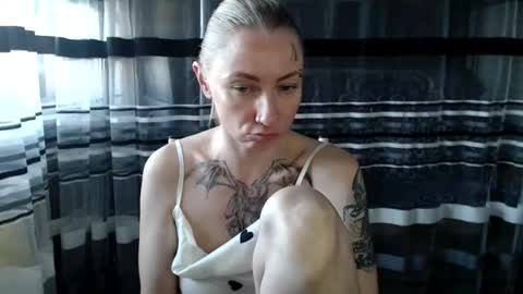 Lisa online show from October 2025 06:38:01 AM