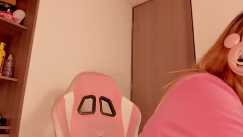 Snapshot of lolly_js_ chatting on March 2025 03:05:02 AM Lolly online show from March 2025 03:05:02 AM