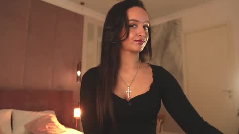 Snapshot of lolly_neal chatting on March 2026 04:14:01 PM Lolly online show from March 2026 04:14:01 PM