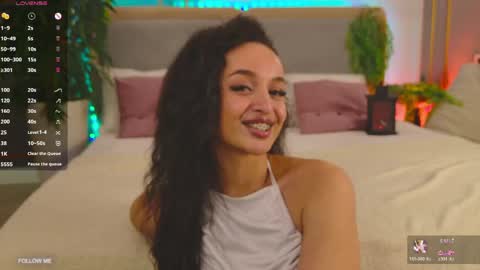 Snapshot of lolly_neal chatting on April 2026 07:58:01 PM Lolly online show from April 2026 07:58:01 PM