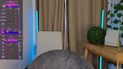 Mona online show from September 2025 12:51:01 PM