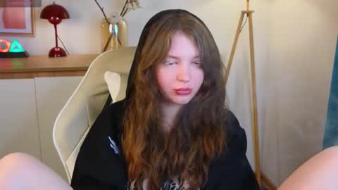 Mona online show from October 2025 03:21:02 PM