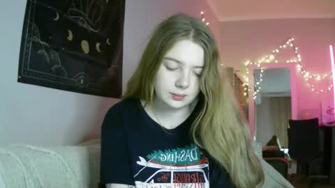 Snapshot of lollylol11 chatting on December 2024 02:02:02 PM Lilly online show from December 2024 02:02:02 PM