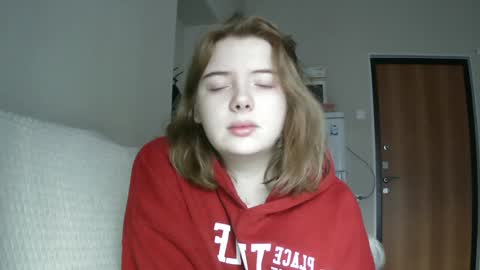 Snapshot of lollylol11 chatting on February 2025 01:32:02 PM Lilly online show from February 2025 01:32:02 PM