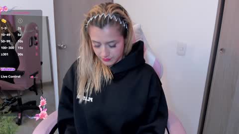 Lolly online show from December 2024 01:26:01 AM