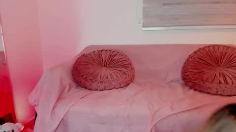 Snapshot of lollypetitte_ chatting on March 2026 11:19:01 PM Lolly online show from March 2026 11:19:01 PM