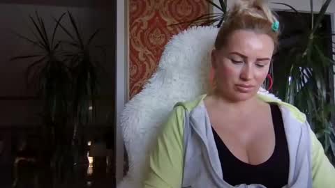 Roxy online show from January 2025 01:56:02 PM