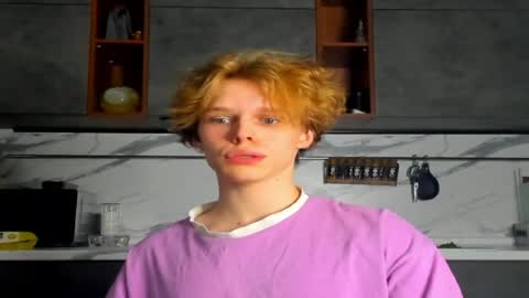 Snapshot of lolnoillimsary chatting on May 2026 05:29:01 PM Nelis online show from May 2026 05:29:01 PM