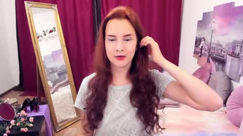 Snapshot of lolomercier chatting on February 2025 02:18:01 AM LoloMercier online show from February 2025 02:18:01 AM