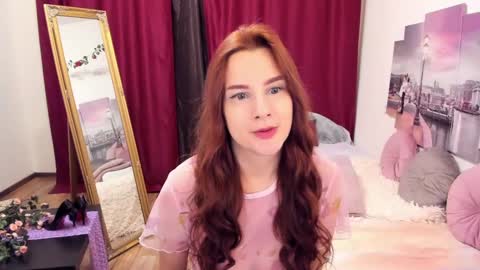 Snapshot of lolomercier chatting on March 2025 12:58:02 AM LoloMercier online show from March 2025 12:58:02 AM