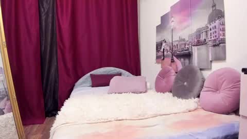 Snapshot of lolomercier chatting on March 2025 09:08:02 PM LoloMercier online show from March 2025 09:08:02 PM