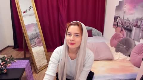 Snapshot of lolomercier chatting on March 2025 04:33:02 PM LoloMercier online show from March 2025 04:33:02 PM